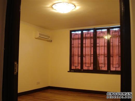 duplex french concession Well-priced 4BR Duplex in Lane House on Fumin Road