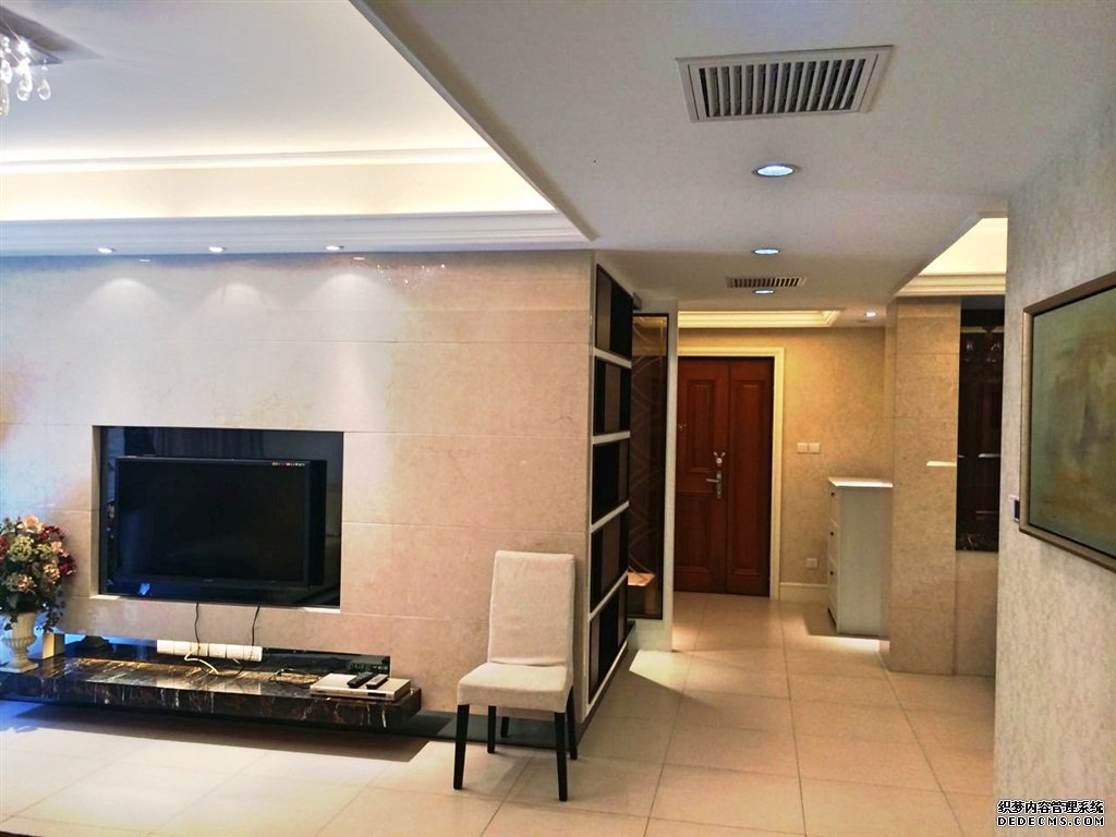  Big 3BR Apartment with Private Garden near West Nanjing Rd