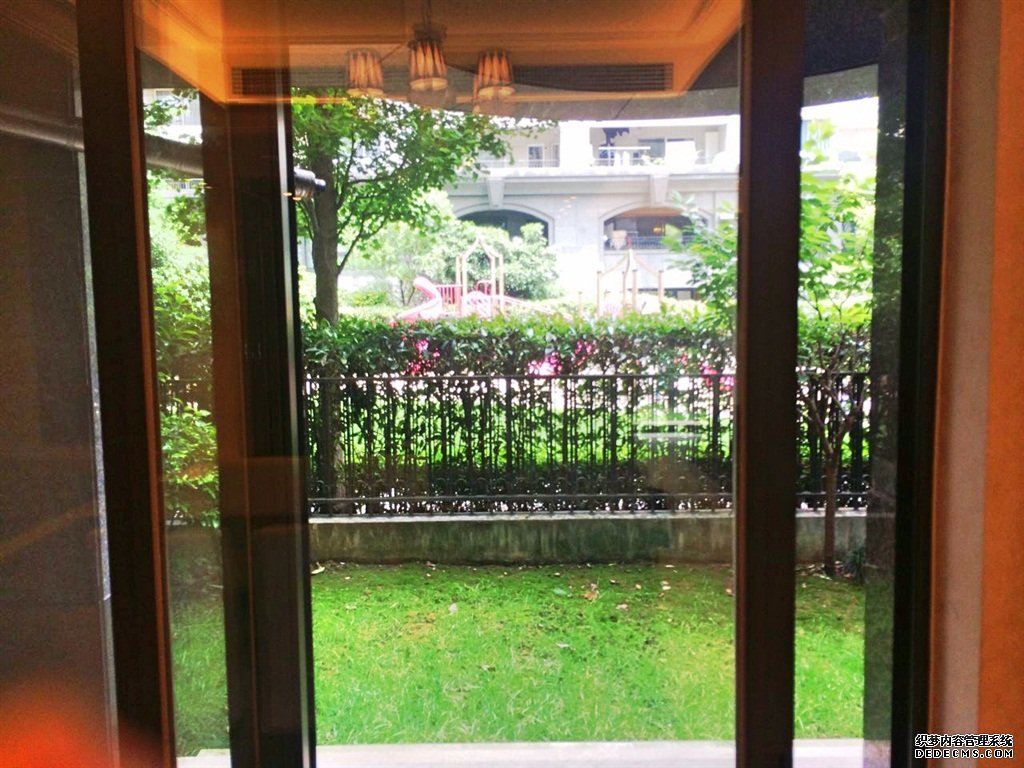  Big 3BR Apartment with Private Garden near West Nanjing Rd