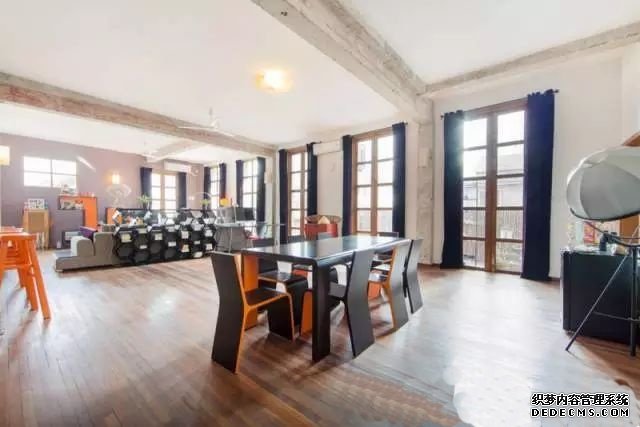 Shanghai apartment for rent Huge 190sqm loft apartment in FFC