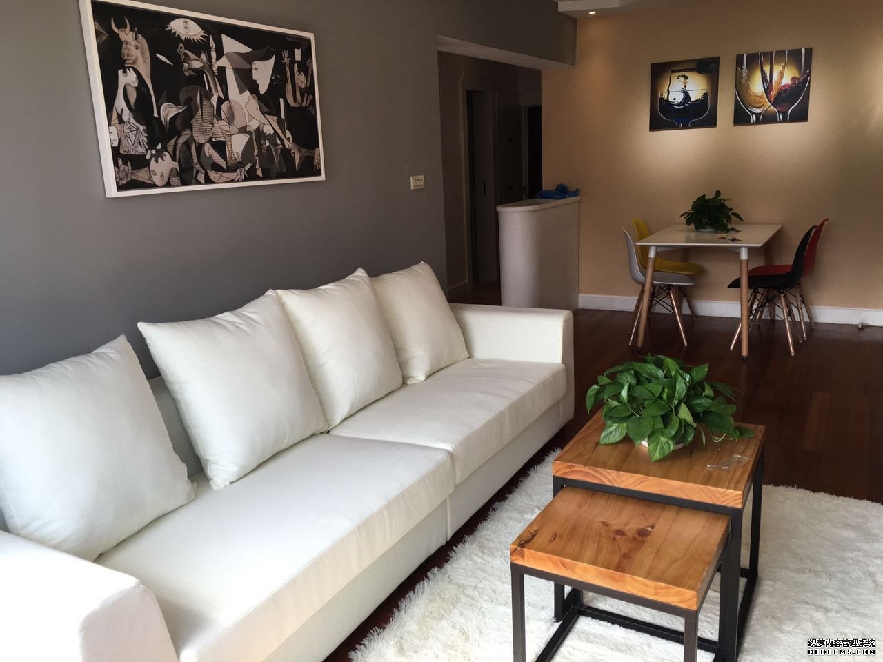 shanghai clean apartment Well-priced 3BR Apt in Jingan, 500m to Line 7