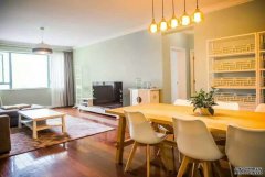  Renovated high-floor 2BR Apartment in Central Residences