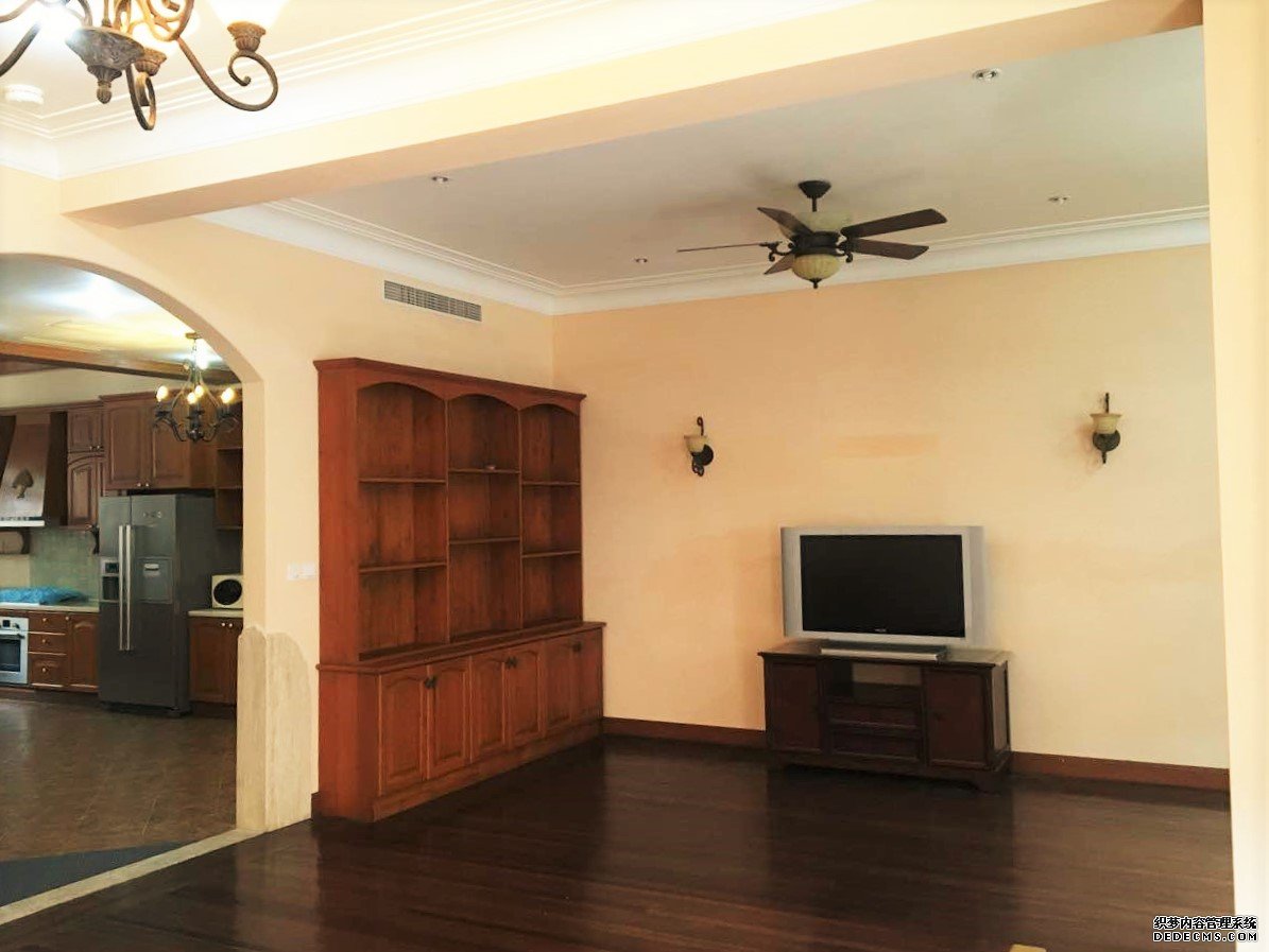  Excellent Lane House nr Jing
