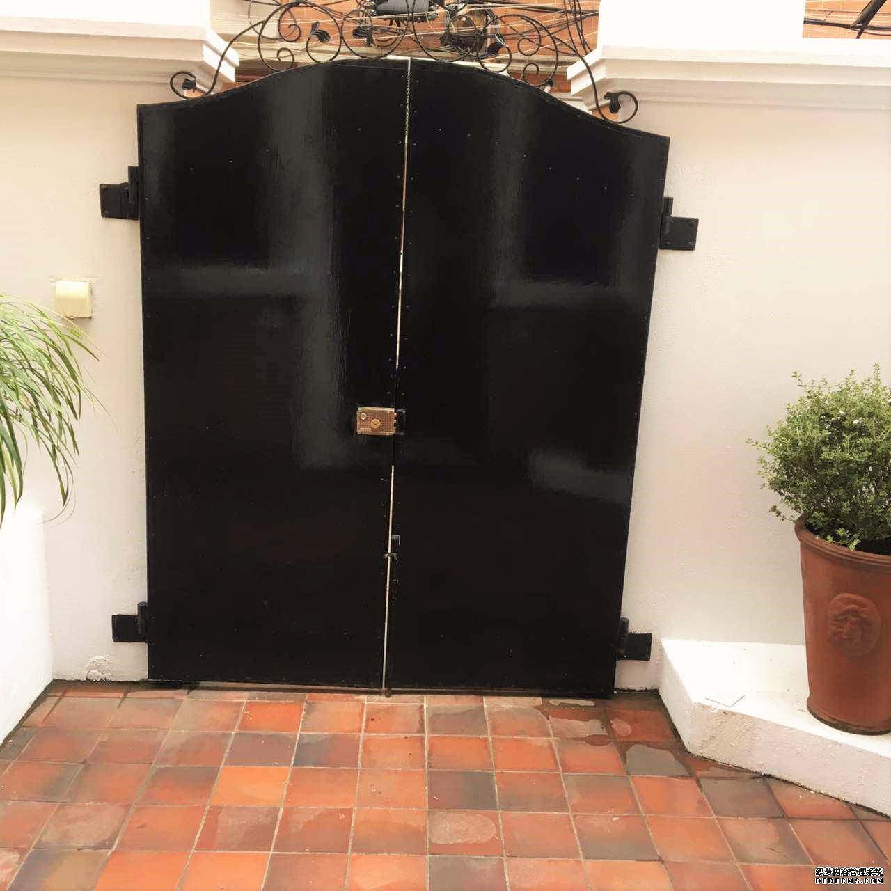  Excellent Lane House nr Jing