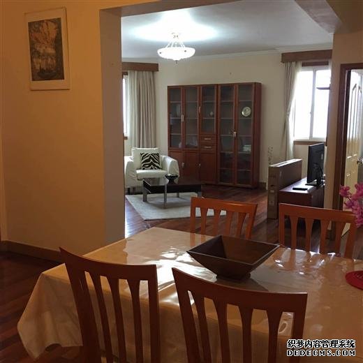  Comfortable 1.5BR Apartment for Rent in Xuhui