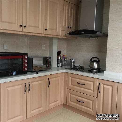  Comfortable 1.5BR Apartment for Rent in Xuhui