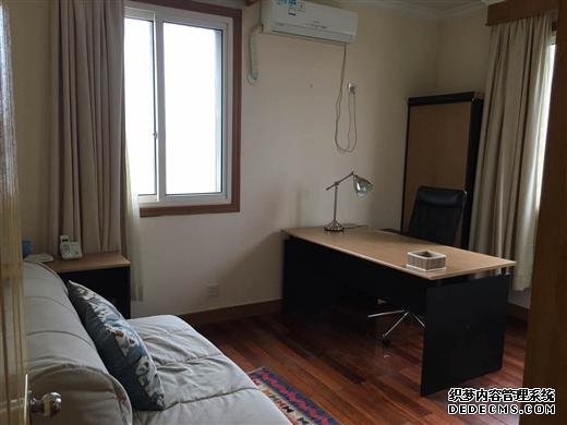  Comfortable 1.5BR Apartment for Rent in Xuhui