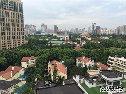  Chic 2BR Apartment at Hengshan Road, 3 mins to Line 1