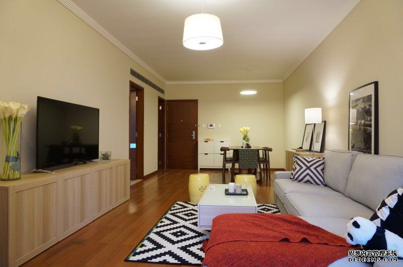  Elegant 2BR Apartment at Zhenping Road (Metro 3,4,7)