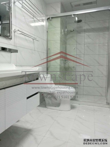  Well-priced 3BR Apartment for rent in Pudong