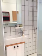  Renovated, sunny studio apartment near Tianzifang