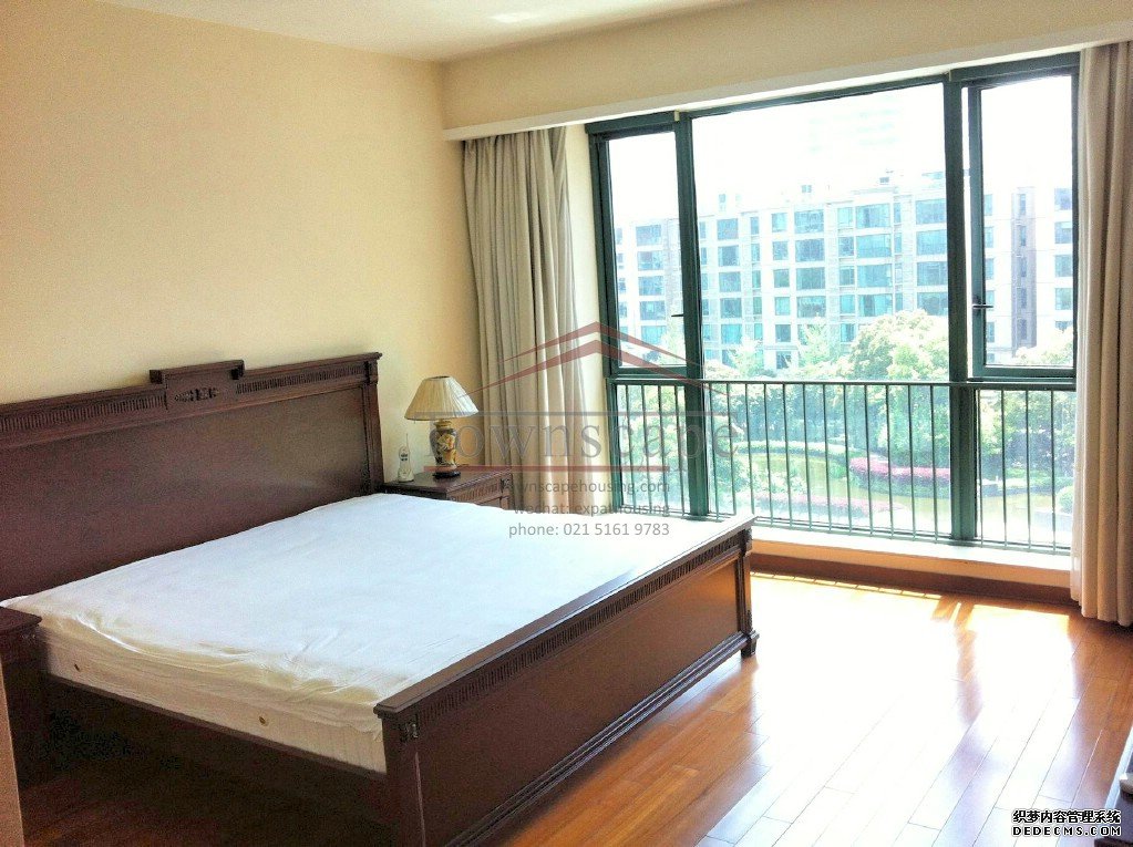  4BR Apartment in Oriental Manhattan, Xujiahui