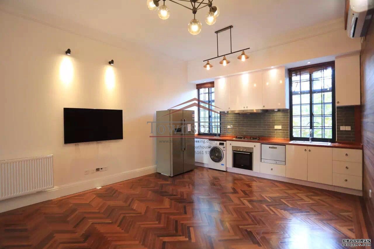  Renovated 3BR apartment near Xintiandi