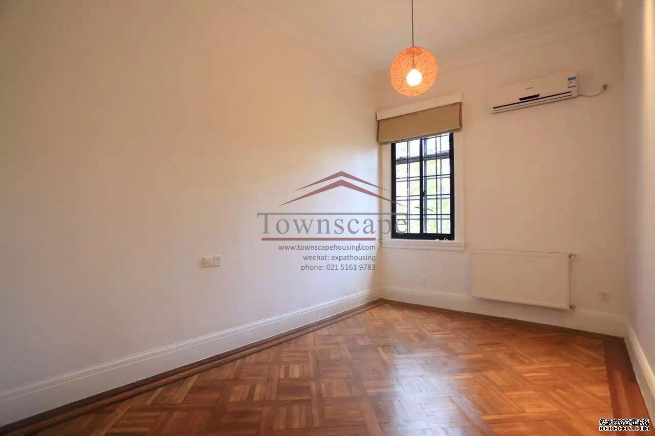  Renovated 3BR apartment near Xintiandi