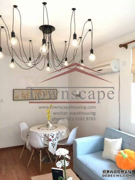  Lovely 1BR Old Apartment in Xintiandi