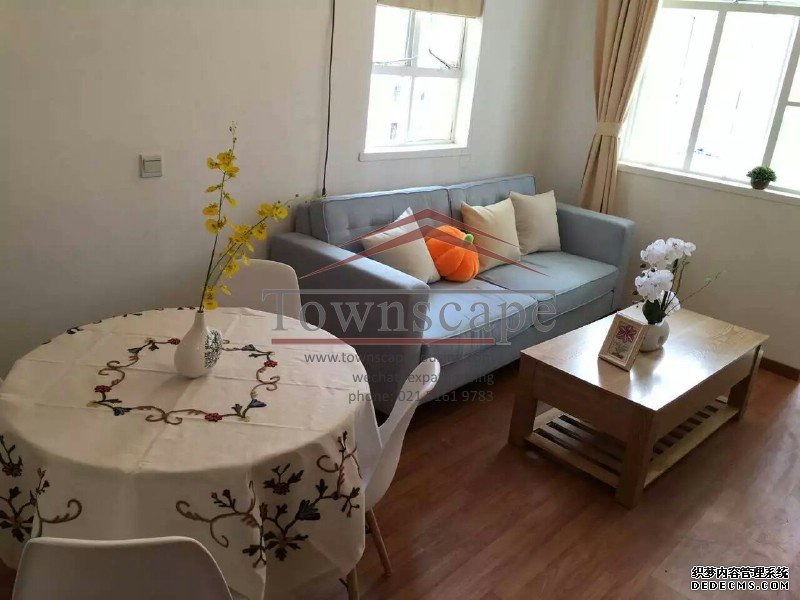  Lovely 1BR Old Apartment in Xintiandi