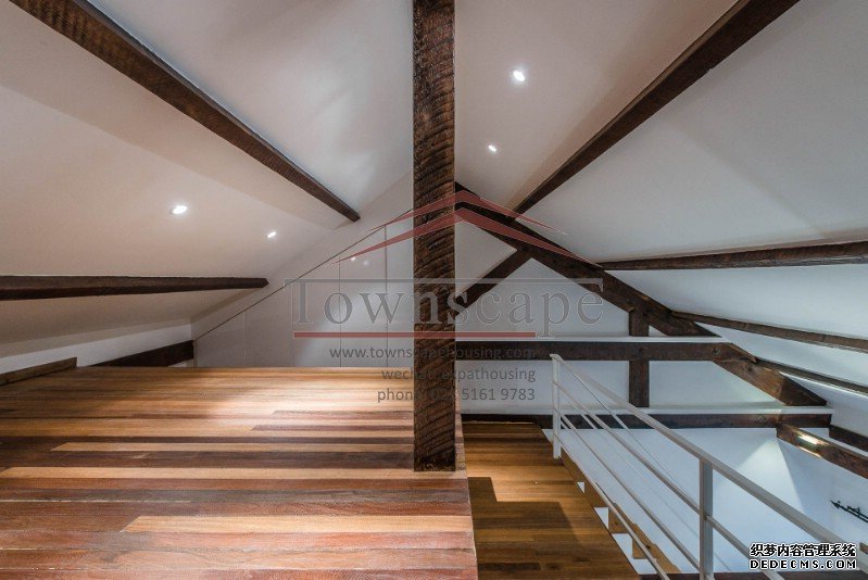  1.5BR Loft at Changle Road