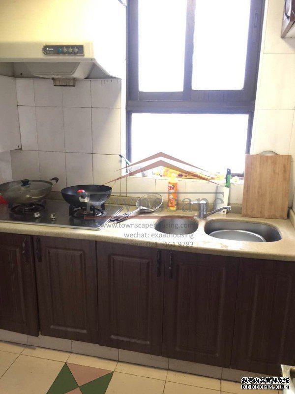 Welcoming 3BR Apartment near West Nanjing Road