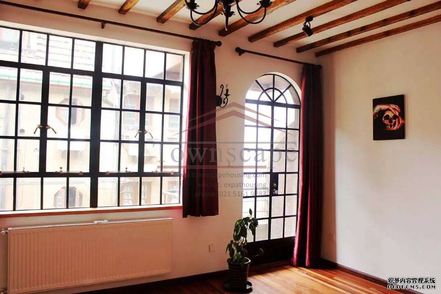  Superb 3BR Lane House with Patio besides Xujiahui Park