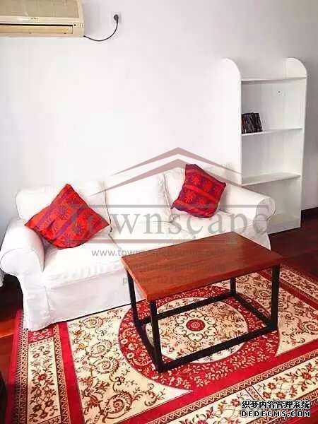  1BR Lane Apartment with Front Yard nr Changshu Rd Metro