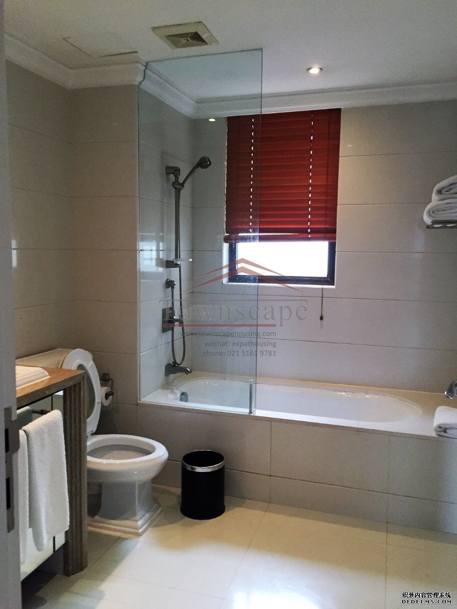  Excellent 3BR Apt in Lakeville Regency, Xintiandi