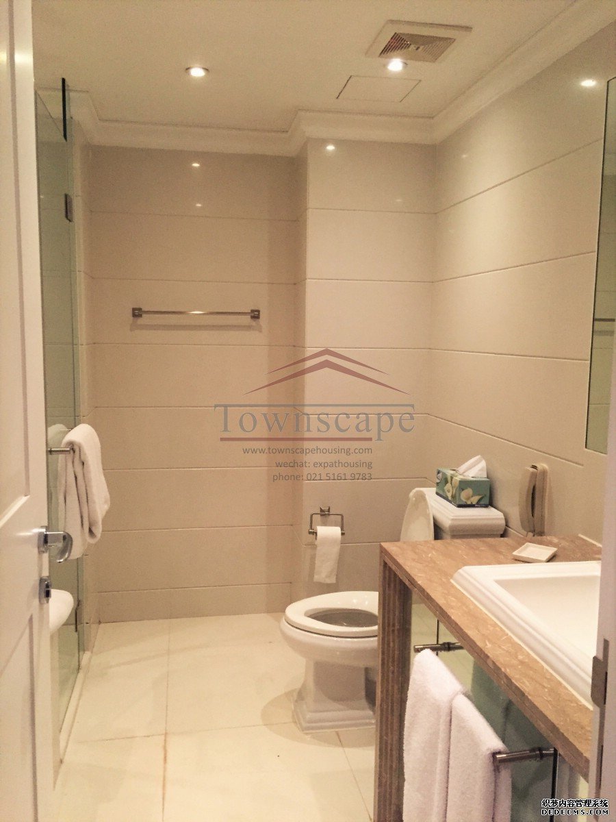  Excellent 3BR Apt in Lakeville Regency, Xintiandi