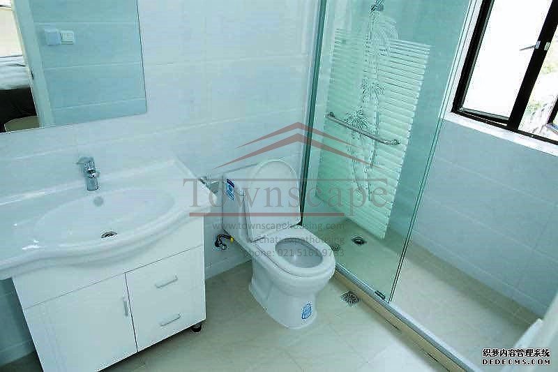  Sunny & Modern 4BR Apartment besides Luwan Stadium