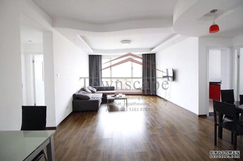  Clean High-Floor 3BR Apartment at Yuyuan