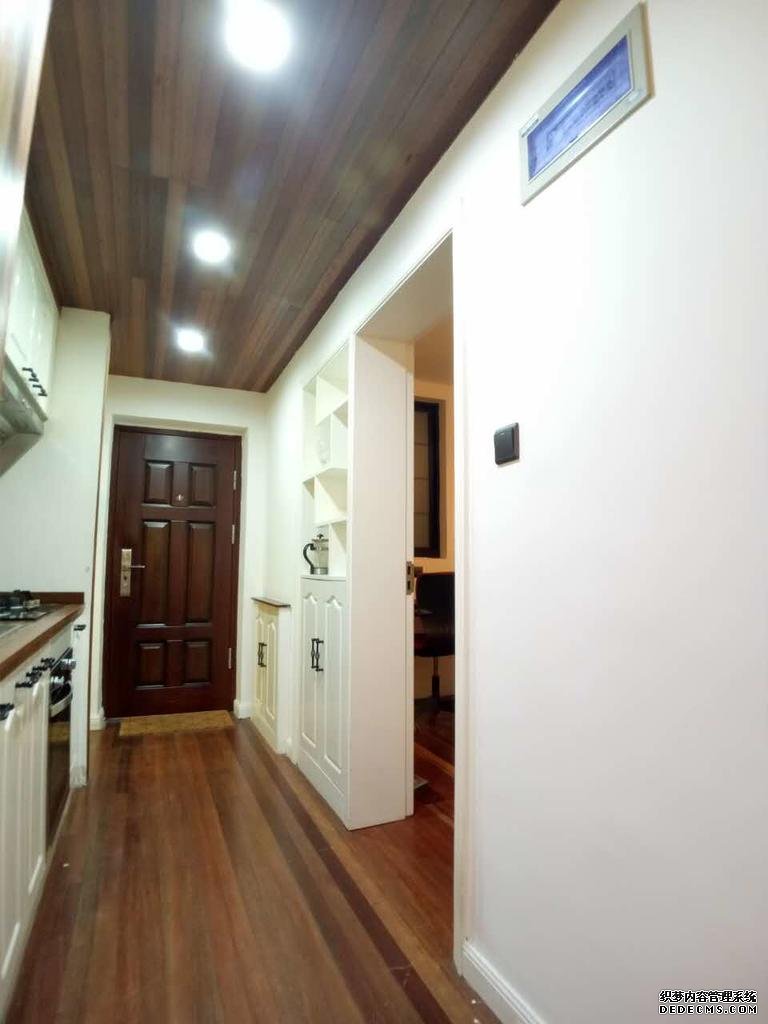 old apartment for rent in shanghai Bright 2BR Apt w/ Wall-Heating nr Anfu Rd