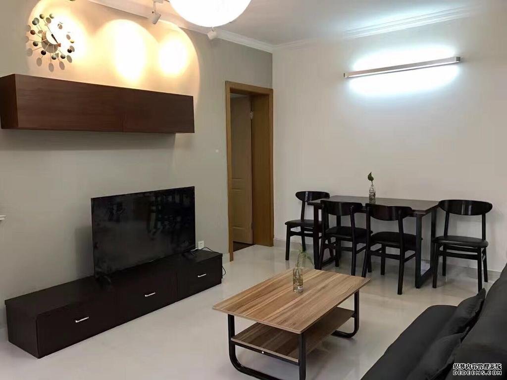  Renovated simple 1BR apartment near IAPM & Metro 1, 10, 12, 13