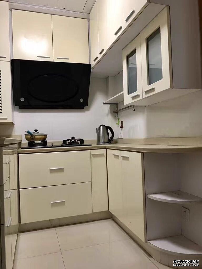  Renovated simple 1BR apartment near IAPM & Metro 1, 10, 12, 13