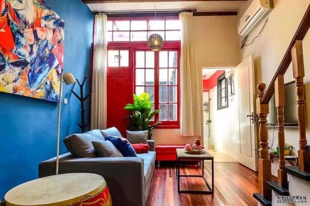  Colorful Loft Apartment w/Yard in Xintiandi