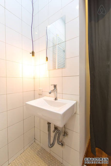  Designer 1BR Lane House Apartment for rent