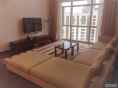  Penthouse for rent in Jingan