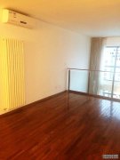  Penthouse for rent in Jingan