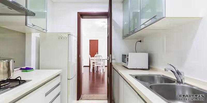  Bright 2BR Apartment for rent in Xujiahui