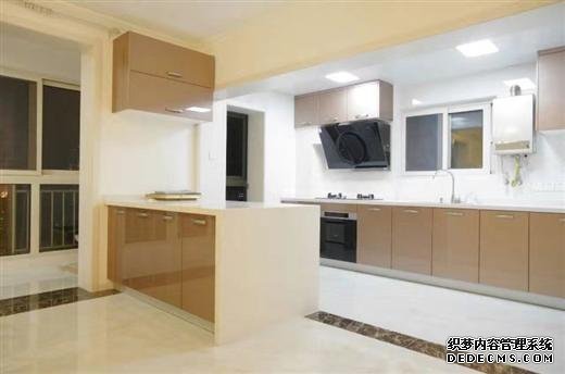  Bright 3BR Apartment for rent near Jingan Temple