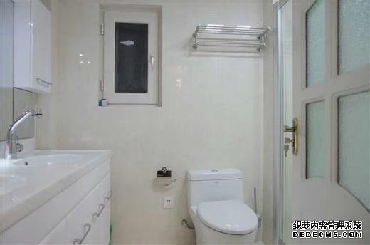  Bright 3BR Apartment for rent near Jingan Temple