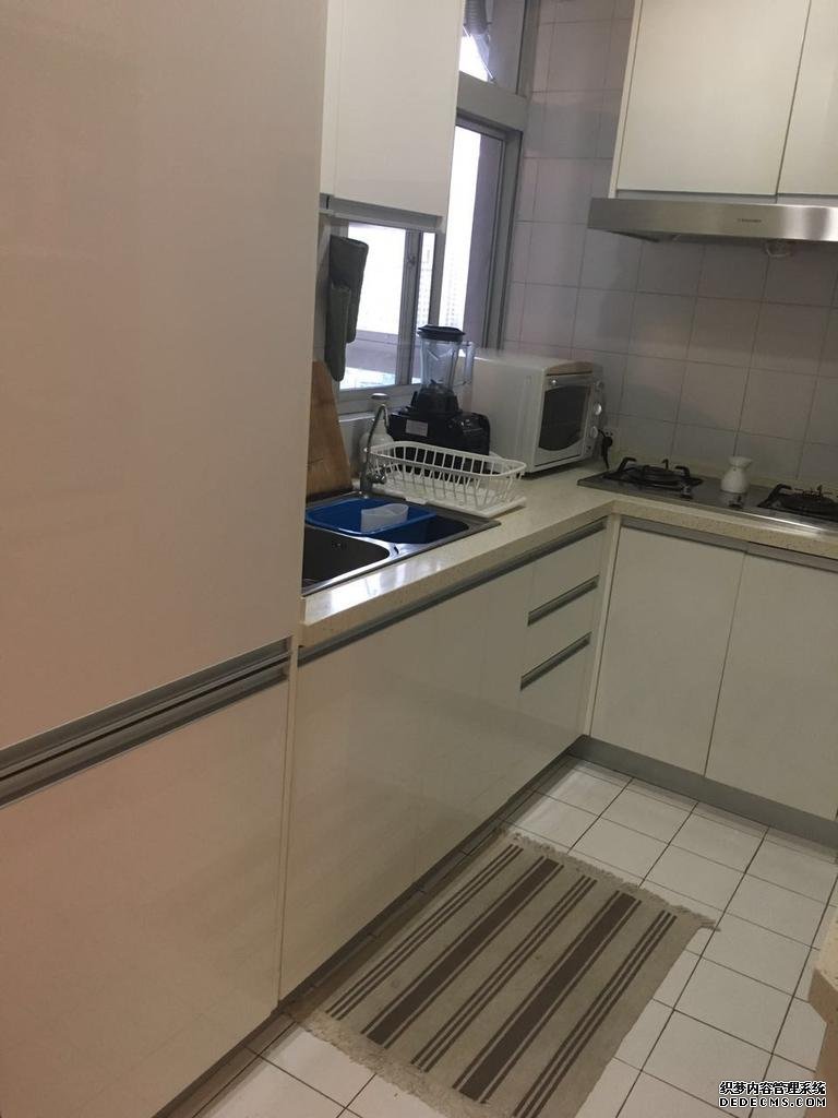  Convenient 2BR Apartment for rent in Xujiahui