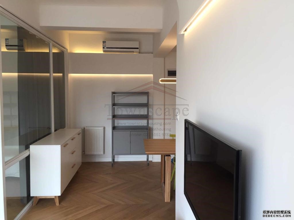  Well Designed 2BR Apartment for rent near Shanghai Library