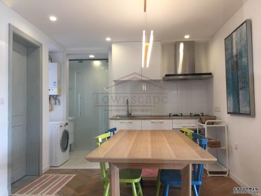  Well Designed 2BR Apartment for rent near Shanghai Library