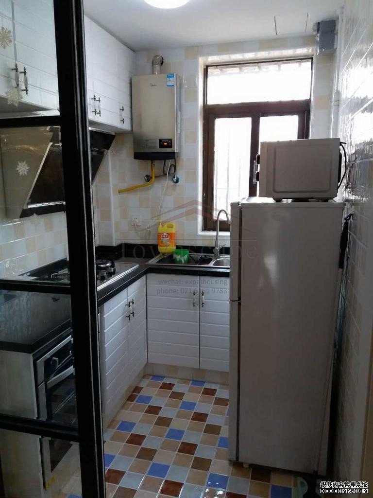  Great Value 2BR Apartment near Jiashan Market