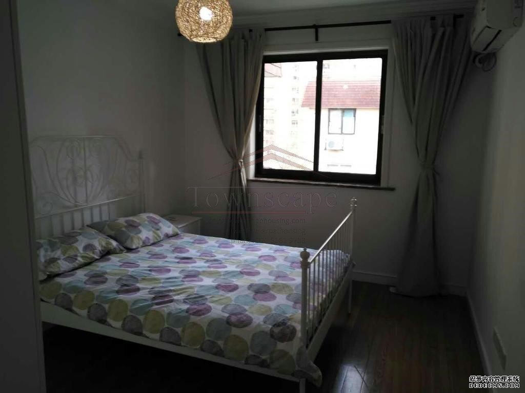 Great Value 2BR Apartment near Jiashan Market