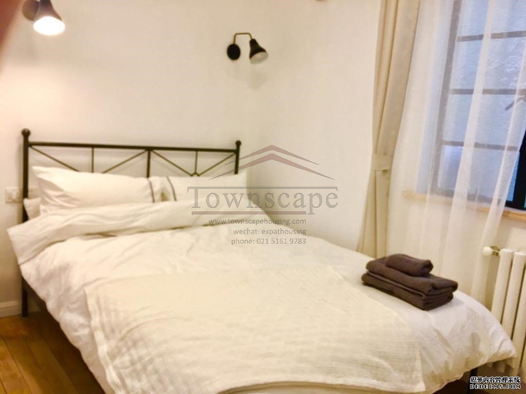  Modernized 1+1BR Apartment beside Shanghai Library
