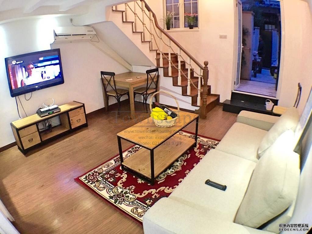  Converted Loft Apartment with Outdoor Space in Jingan Temple Area