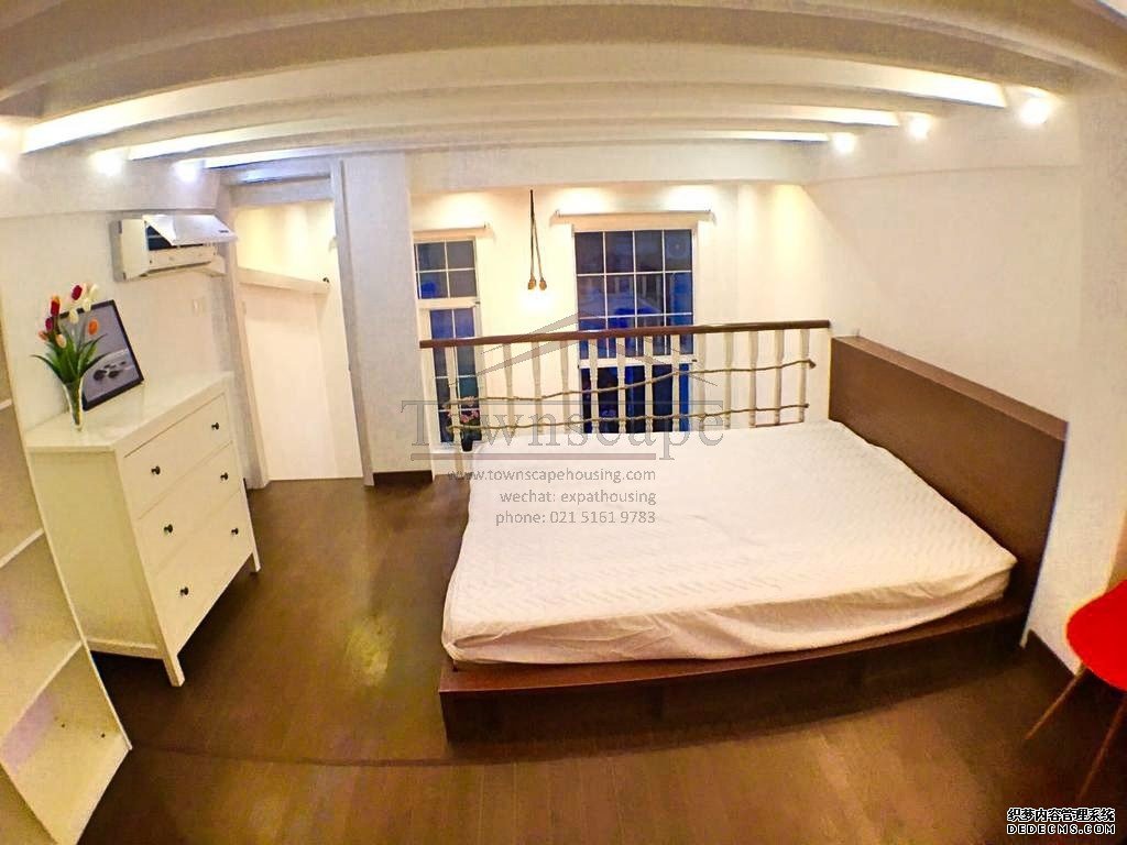  Converted Loft Apartment with Outdoor Space in Jingan Temple Area