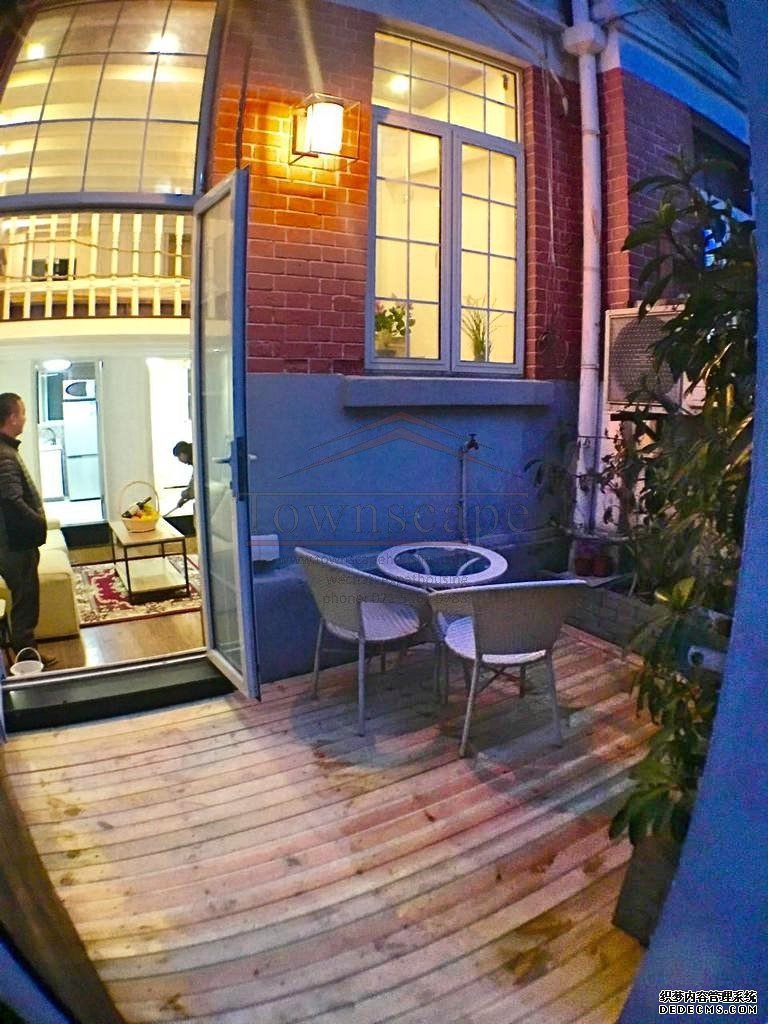  Converted Loft Apartment with Outdoor Space in Jingan Temple Area