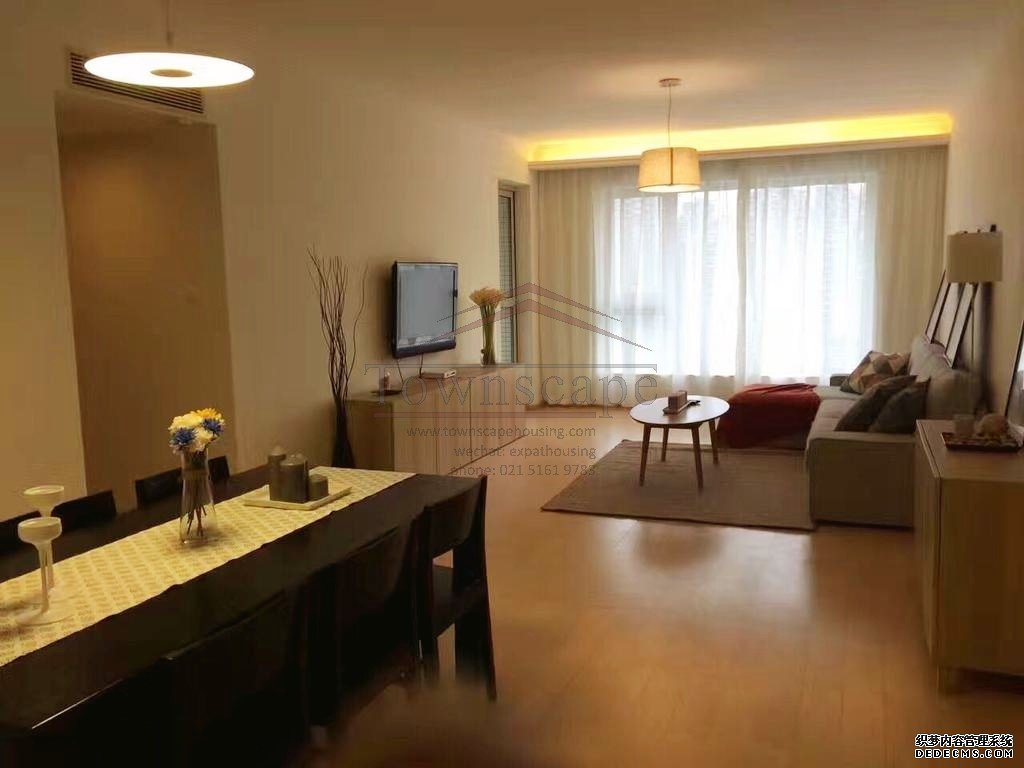  Luxury 3BR Apartment beside Suzhou Creek