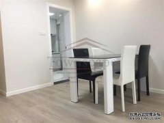  Clean & Bright 2BR Apartment in Jingan