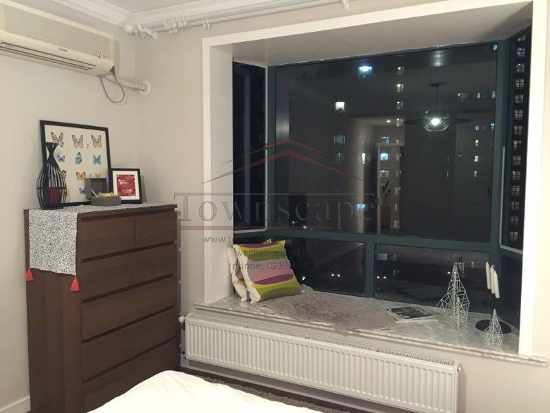  Modern 2BR Apartment w/Heating in Hongkou nr Metro 4 and 10